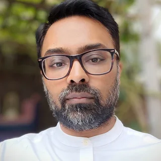 Shohid, integrative counsellor